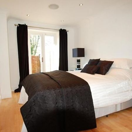 Parks Serviced Apartments Hertford Quarto foto